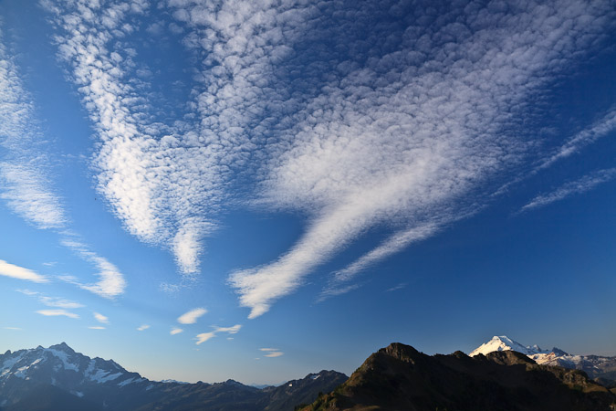 Skies above the North Cascades