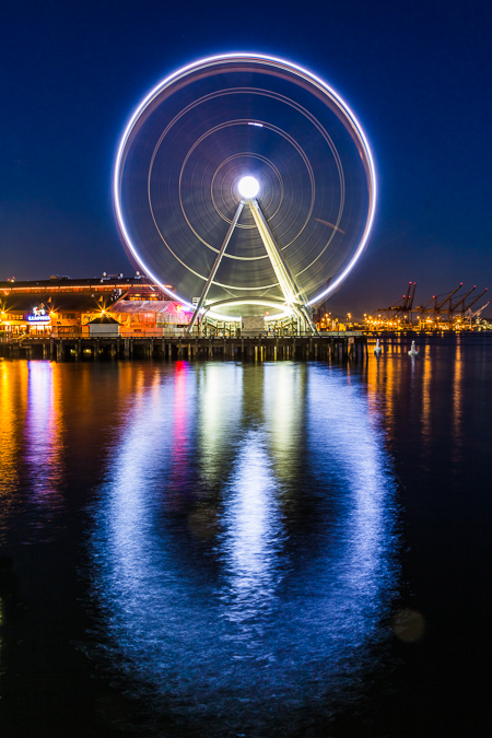 The Seattle Great Wheel on the Waterfront at Night